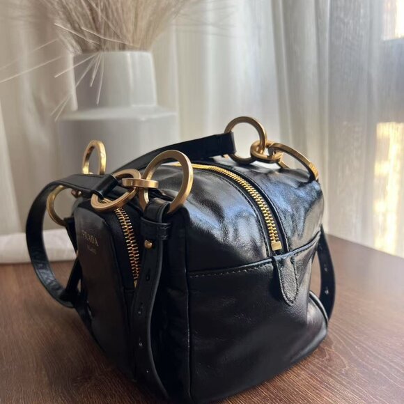 Prada bag - Picture 4 of 9